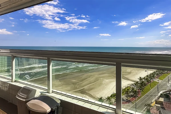 Vista definitiva para o mar apartamento pé na areia Solemar Praia Grande.